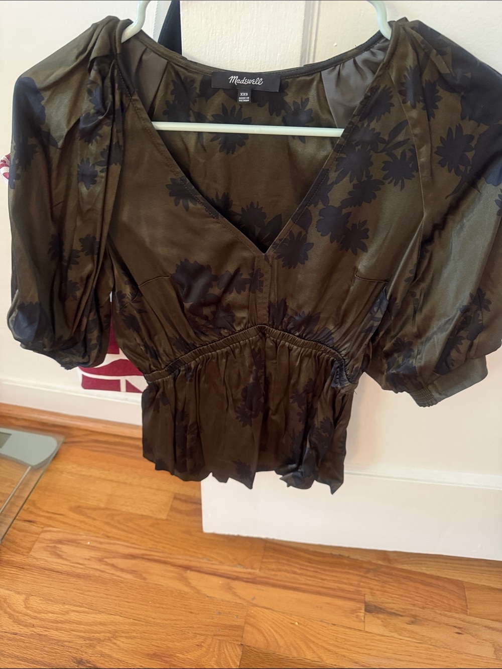 Madewell Olive Green V-Neck Puff-Sleeve Blouse with Black Floral